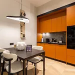 K21 Luxury Designer I Freeparking